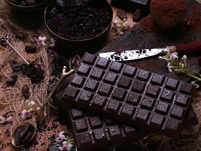 Cioccolato fondente: proprietà e benefici
